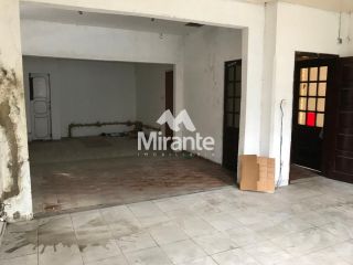 Casa Para Vender com 5 quartos no bairro Centro em Feira De Santana