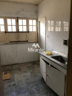 Casa Para Vender com 5 quartos no bairro Centro em Feira De Santana