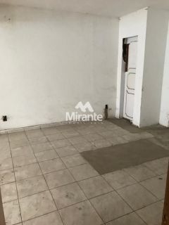 Casa Para Vender com 5 quartos no bairro Centro em Feira De Santana