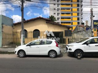 Casa Para Vender com 5 quartos no bairro Centro em Feira De Santana