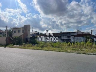 Lote / Terreno de Bairro Para Vender no bairro Capuchinhos em Feira De Santana