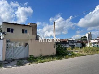 Lote / Terreno de Bairro Para Vender no bairro Capuchinhos em Feira De Santana