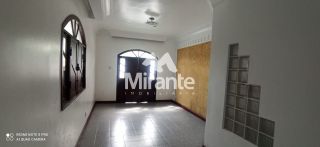 Casa Comercial Para Alugar com 3 quartos sendo 2 suítes no bairro Kalilândia em Feira De Santana