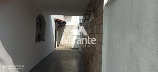 Casa Comercial Para Alugar com 3 quartos sendo 2 suítes no bairro Kalilândia em Feira De Santana