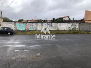 Lote / Terreno de Bairro Para Alugar no bairro Olhos D Água em Feira De Santana