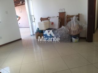 Casa Para Vender com 5 quartos sendo 5 suítes no bairro Capuchinhos em Feira De Santana