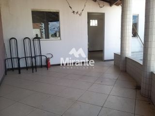 Casa Para Vender com 5 quartos sendo 5 suítes no bairro Capuchinhos em Feira De Santana