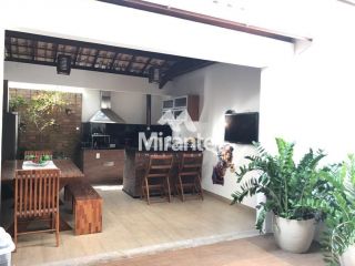 Casa de Condomínio Para Vender com 3 quartos sendo 3 suítes no bairro Sobradinho em Feira De Santana