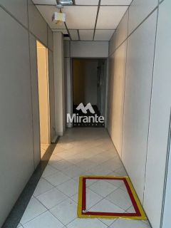 Prédio / Edifício Inteiro Comercial Para Alugar no bairro Centro em Feira De Santana