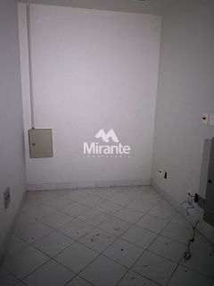 Prédio / Edifício Inteiro Comercial Para Alugar no bairro Centro em Feira De Santana