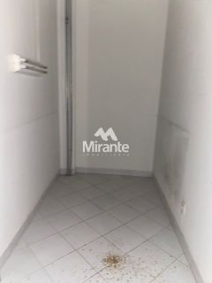 Prédio / Edifício Inteiro Comercial Para Alugar no bairro Centro em Feira De Santana