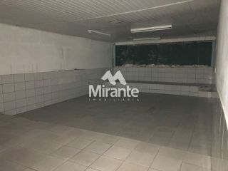 Casa Para Vender no bairro Centro em Feira De Santana