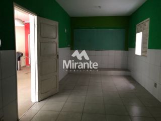 Casa Para Vender no bairro Centro em Feira De Santana