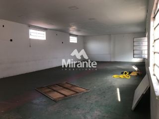 Casa Para Vender no bairro Centro em Feira De Santana