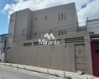 Casa Para Alugar no bairro Ponto Central em Feira De Santana