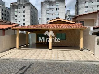 Casa de Condomínio Para Vender com 3 quartos sendo 1 suítes no bairro Mangabeira em Feira De Santana