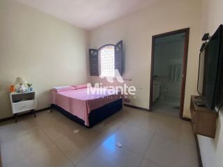 Casa Para Alugar com 3 quartos sendo 1 suítes no bairro Capuchinhos em Feira De Santana