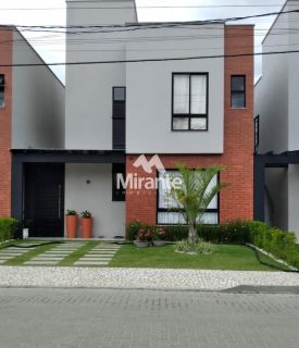 Casa de Condomínio Para Vender com 3 quartos sendo 1 suítes no bairro Sim em Feira De Santana