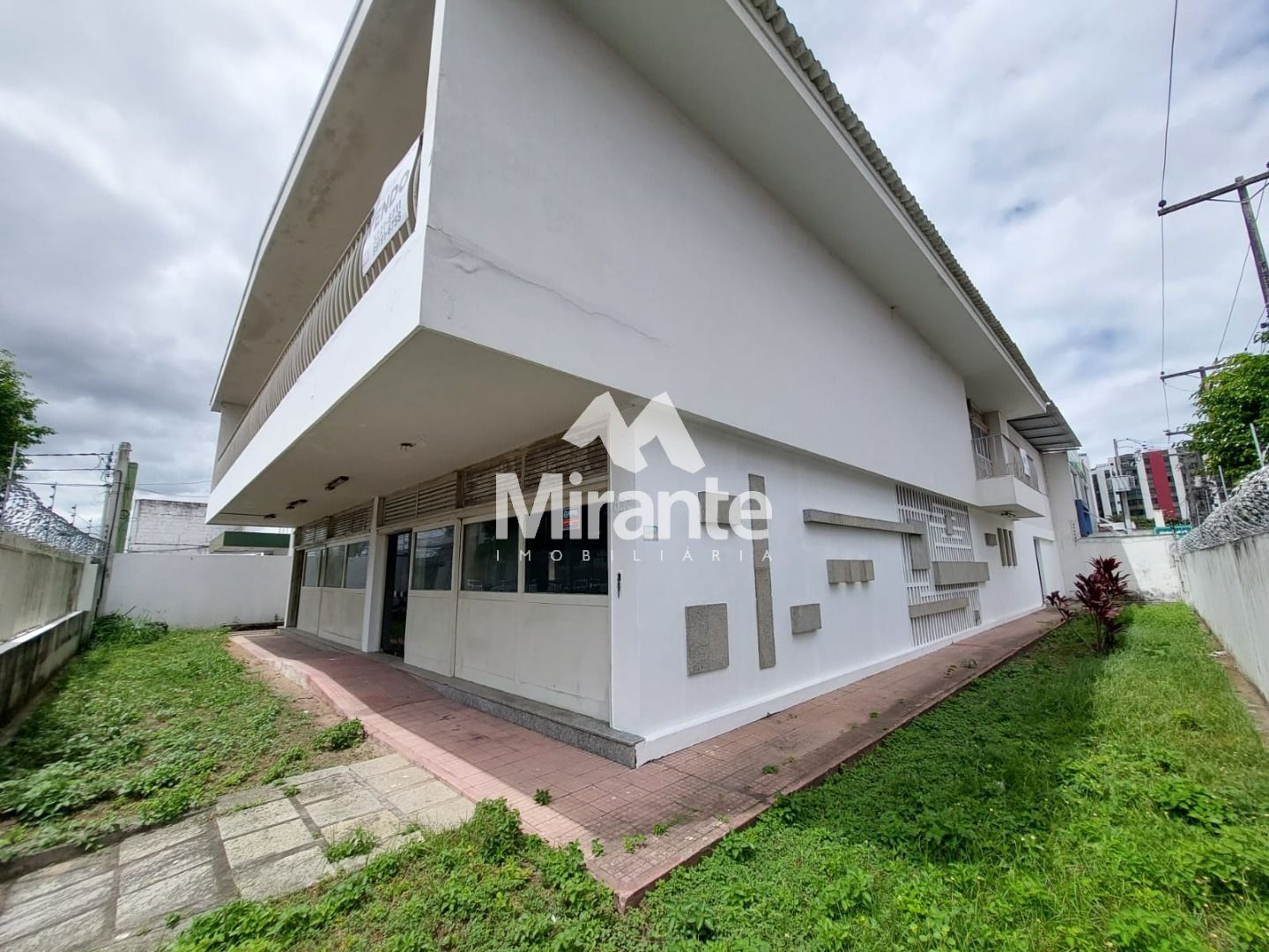 Casa Para Vender no bairro Centro em Feira De Santana