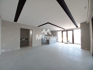 Apartamento Para Vender com 3 quartos sendo 3 suítes no bairro Santa Mônica em Feira De Santana