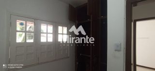 Casa Para Vender com 4 quartos sendo 3 suítes no bairro Santa Mônica em Feira De Santana