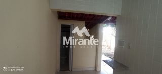 Casa Para Vender com 4 quartos sendo 3 suítes no bairro Santa Mônica em Feira De Santana