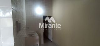 Casa Para Vender com 4 quartos sendo 3 suítes no bairro Santa Mônica em Feira De Santana