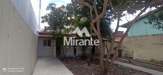 Casa Para Vender com 4 quartos sendo 3 suítes no bairro Santa Mônica em Feira De Santana