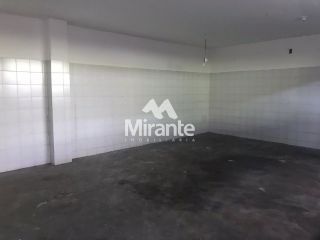 Casa Para Vender no bairro Centro em Feira De Santana