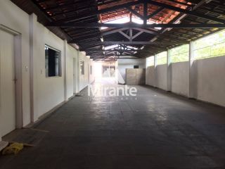 Casa Para Vender no bairro Centro em Feira De Santana