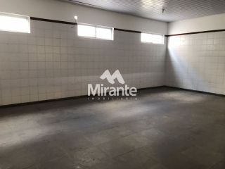 Casa Para Vender no bairro Centro em Feira De Santana