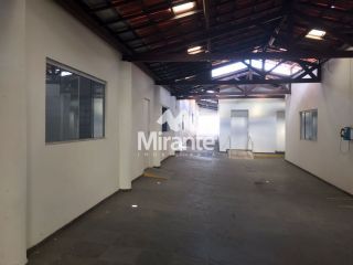 Casa Para Vender no bairro Centro em Feira De Santana