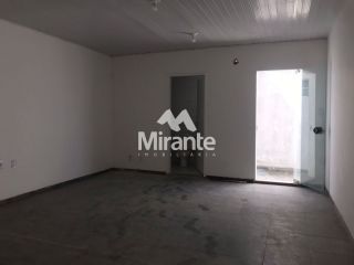 Casa Para Vender no bairro Centro em Feira De Santana