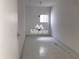 Casa Para Vender no bairro Centro em Feira De Santana