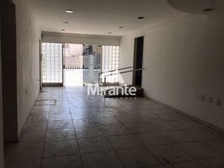 Casa Para Vender no bairro Centro em Feira De Santana