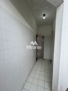 Casa Para Vender com 5 quartos sendo 3 suítes no bairro Lagoa Salgada em Feira De Santana