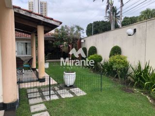 Casa de Condomínio Para Vender com 4 quartos sendo 1 suítes no bairro Santa Mônica em Feira De Santana