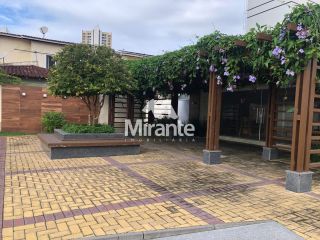 Casa de Condomínio Para Vender com 4 quartos sendo 1 suítes no bairro Santa Mônica em Feira De Santana