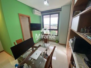 Apartamento Para Vender com 4 quartos sendo 4 suítes no bairro Santa Mônica em Feira De Santana