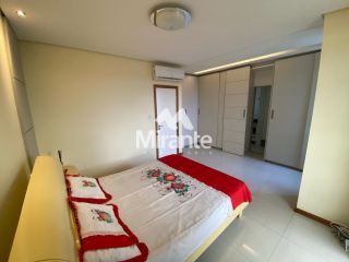 Apartamento Para Vender com 4 quartos sendo 4 suítes no bairro Santa Mônica em Feira De Santana