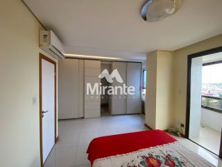 Apartamento Para Vender com 4 quartos sendo 4 suítes no bairro Santa Mônica em Feira De Santana