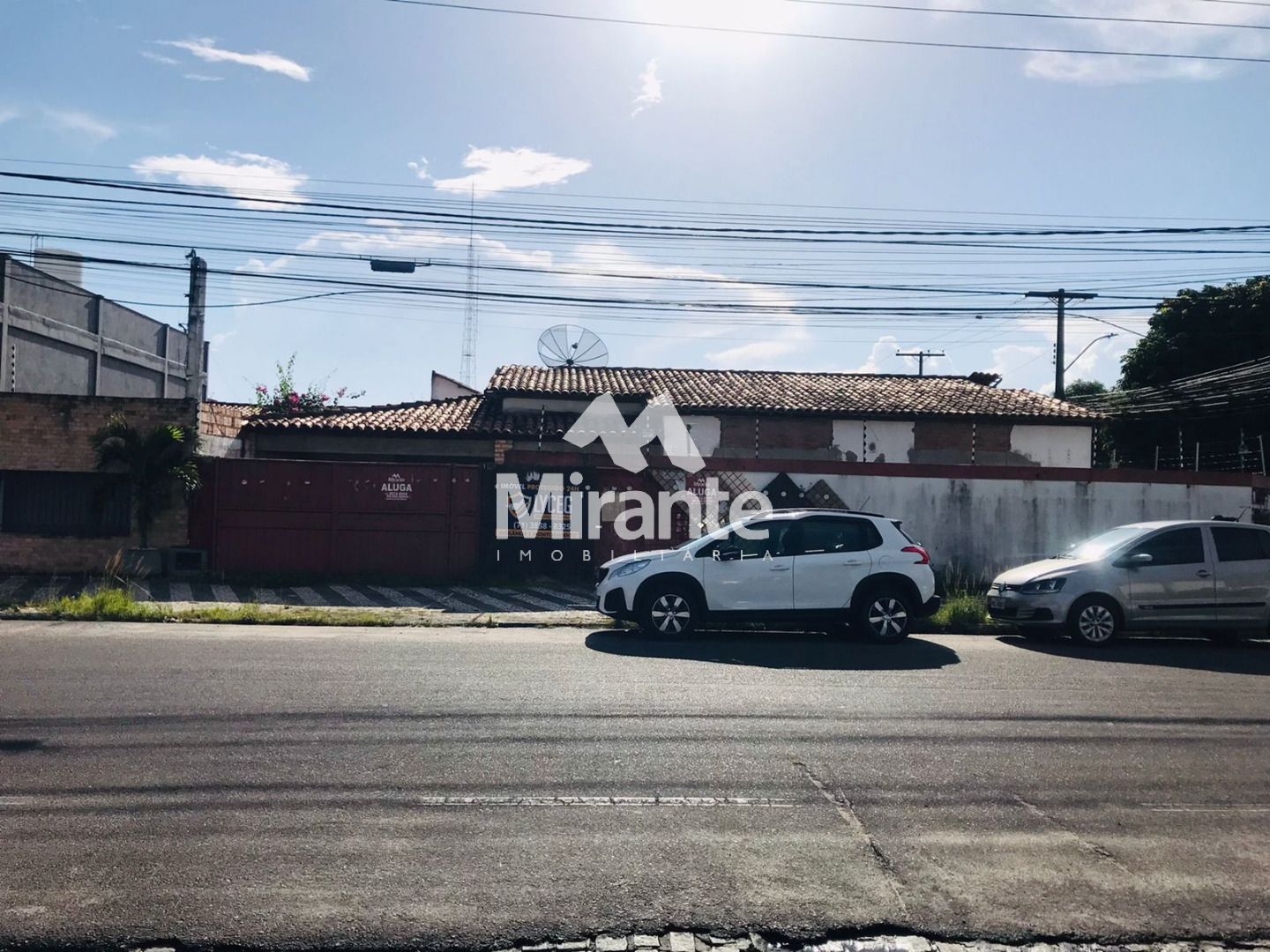 Casa Para Alugar no bairro Capuchinhos em Feira De Santana