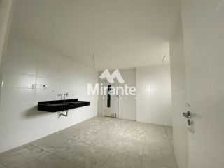 Apartamento Para Vender com 3 quartos sendo 1 suítes no bairro Santa Mônica em Feira De Santana