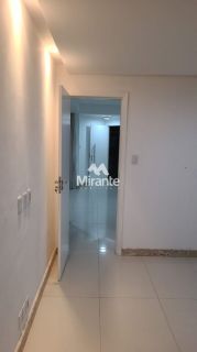 Casa de Condomínio Para Vender com 4 quartos com 4 suítes no bairro Lagoa Salgada em Feira De Santana