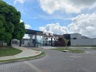 Casa de Condomínio Para Vender com 2 quartos sendo 1 suítes no bairro Chaparral em Feira De Santana