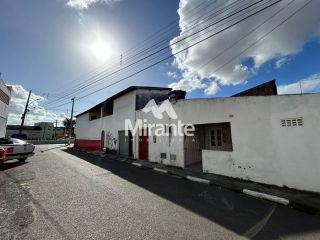 Casa Para Vender no bairro Capuchinhos em Feira De Santana