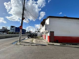 Casa Para Vender no bairro Capuchinhos em Feira De Santana