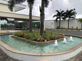 Lote / Terreno de Condomínio Para Vender no bairro Sim em Feira De Santana