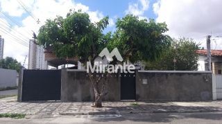 Casa Para Vender com 3 quartos no bairro Santa Mônica em Feira De Santana