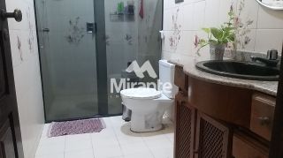 Casa Para Vender com 3 quartos no bairro Santa Mônica em Feira De Santana